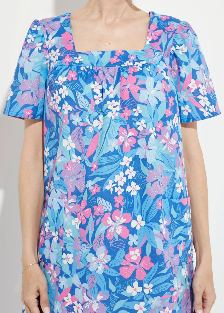Vestido corto delantal con manga corta. - Imagen 3